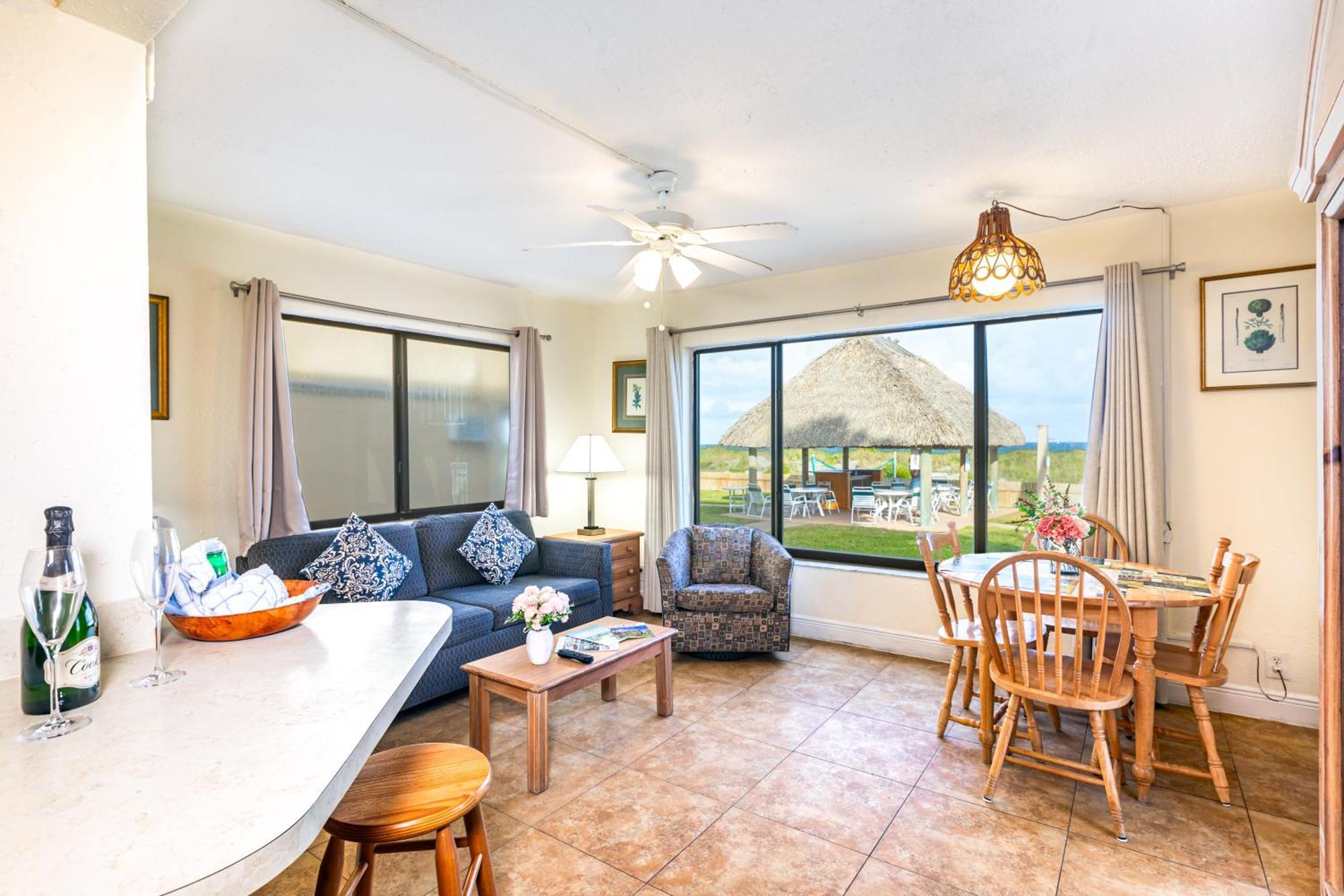 Emerald Seas Deerfield Beach Club Exterior photo